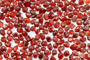 Pyrope - Czech garnet from the locality "PODSEDICE" (Central Bohemian Uplands), approx. 2 - 2.5 mm, tiny crystals in gem quality, price for 25 pieces