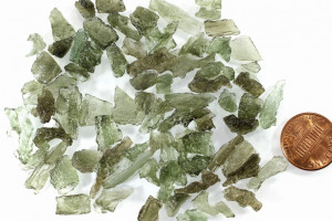 Natural Czech moldavites, total 20.62 grams, 74 pieces, from locality Chlum