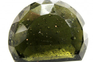 BIG faceted moldavite, 27.25 carats, natural Czech moldavite