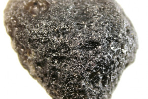 Agni Manitite - Javanite - Pearl of divine fire, Java - Indonesia, 13.38 grams, 29x23x20 mm, translucent - nice brown color