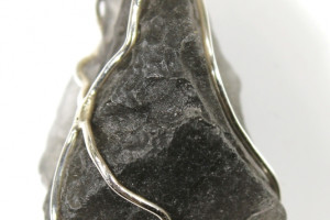 Cintamani pendant, 5.42 grams, legendary mystical stone, rare locality Slovakia, pendant in a silver cage (Ag 925), made in the Czech Republic, quality handmade, unisex pendant