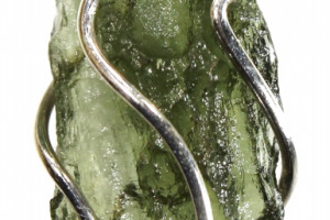 Moldavite pendant 1.65 grams in a silver cage (Ag 925), made in the Czech Republic, quality handmade, unisex pendant
