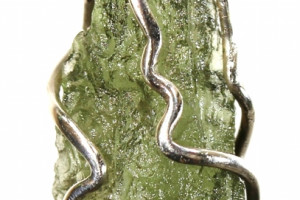 Moldavite pendant 1.42 grams in a silver cage (Ag 925), made in the Czech Republic, quality handmade, unisex pendant