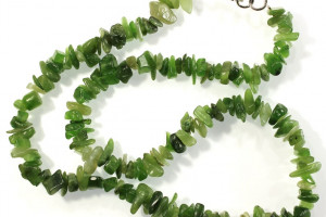 Jade (nephrite) necklace, Buddha necklace, chips approx. 5 - 10 mm, length approx. 47 cm (18.5 inches)