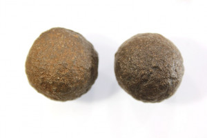 Moqui Marbles, concretion, Utah, USA, price for 2 pieces, 26x24x24 and 26x26x24 mm, 38.1 grams