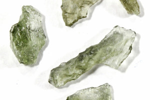 Moldavites, 5 pieces, total  0.42 grams, natural Czech moldavites from locality Chlum