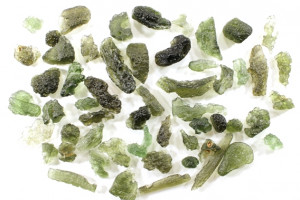 Natural Czech moldavites, total 64.98 grams, 55 pieces, from locality Chlum