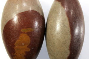Shiva lingam, India, price for 2 pieces, 53x26x26 and 51x30x30 mm, total 115.56 grams