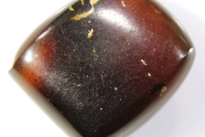 Amber, Indonesia - Sumatra, tumbled, 10.18 grams, 31x27x18 mm
