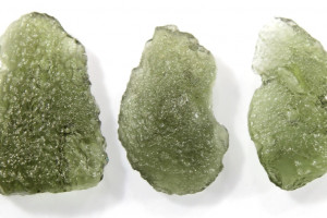 Moldavites, 3 pieces, total  3.97 grams, natural Czech moldavites from locality Chlum