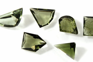 GREAT PRICE! Faceted moldavites, total 6.8 carats, natural Czech moldavites